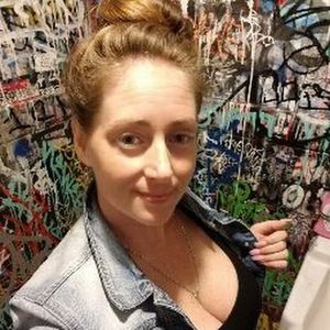 Meet your Posher, Jenn